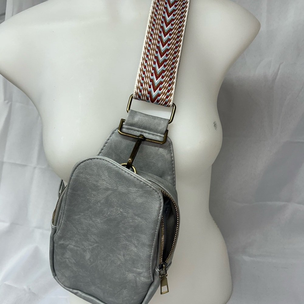 Gray Sling Bag With Patterned Strap - image 6